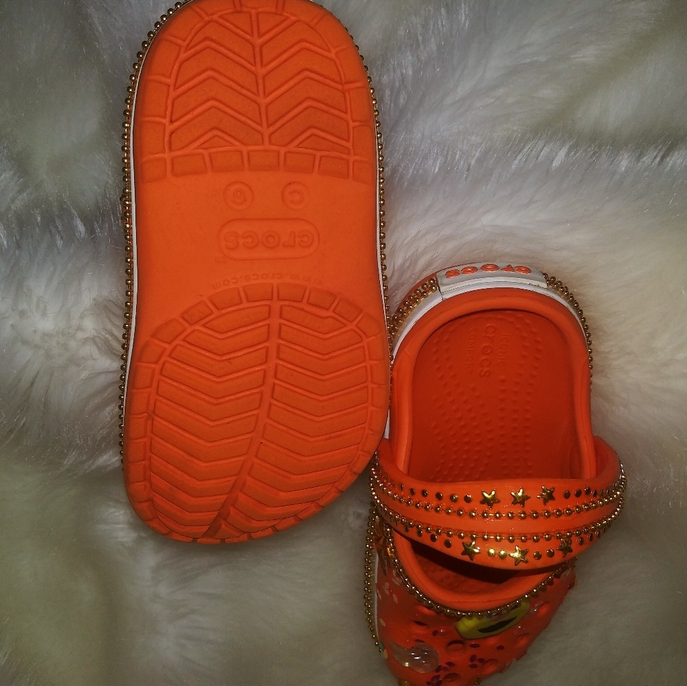 Orange Crocs - Picture 2 of 4